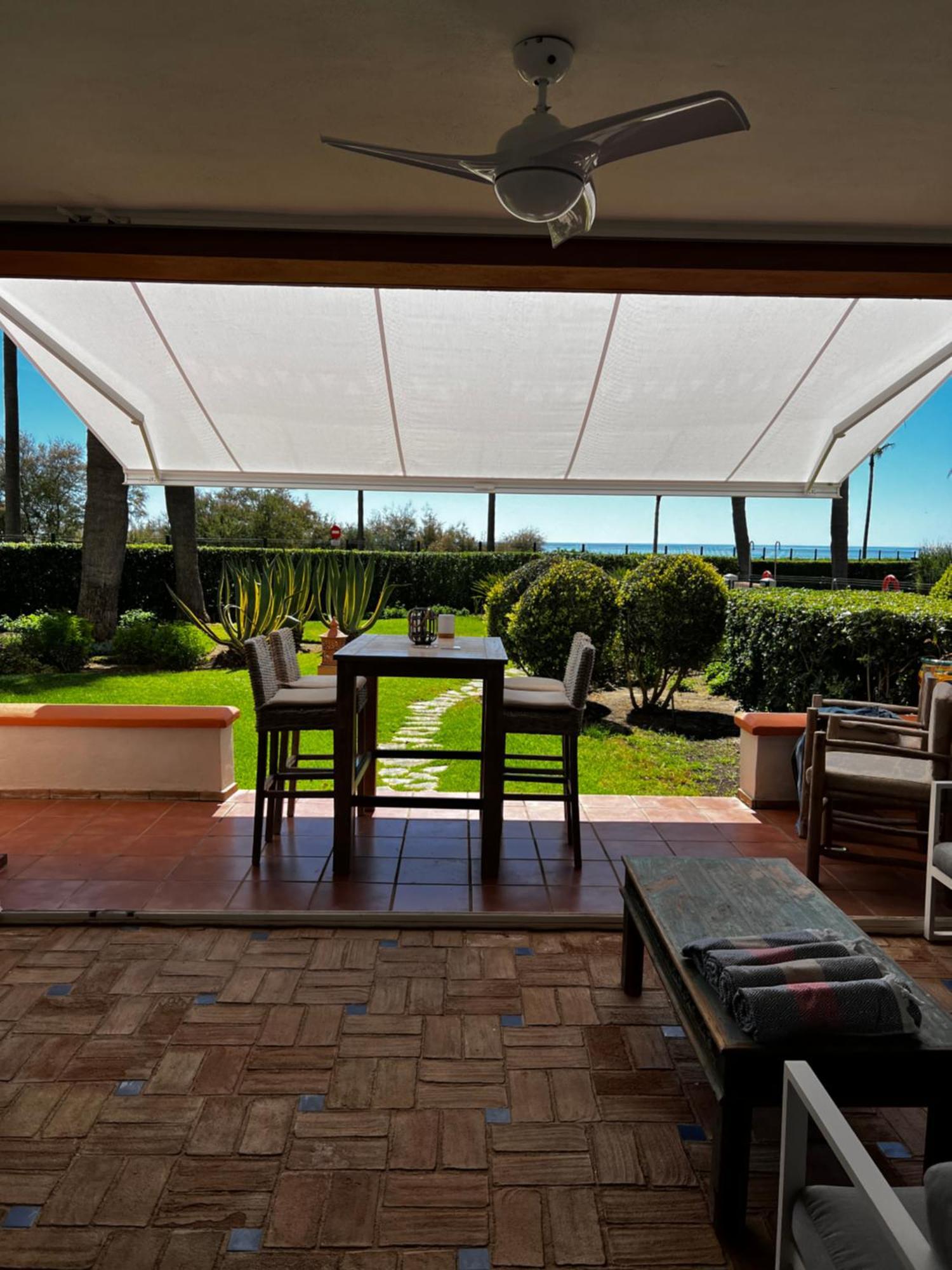 Apartment By The La Perla De La Bahia, Casares Costa *